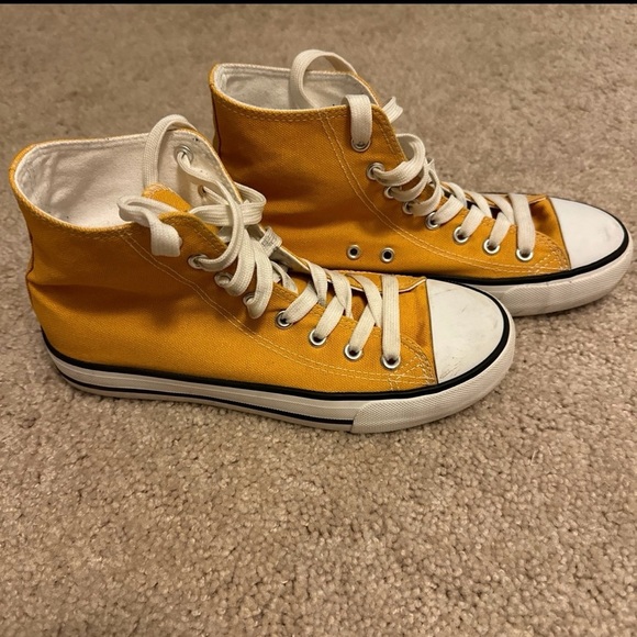 Adokoo canvas sneakers - Picture 2 of 5